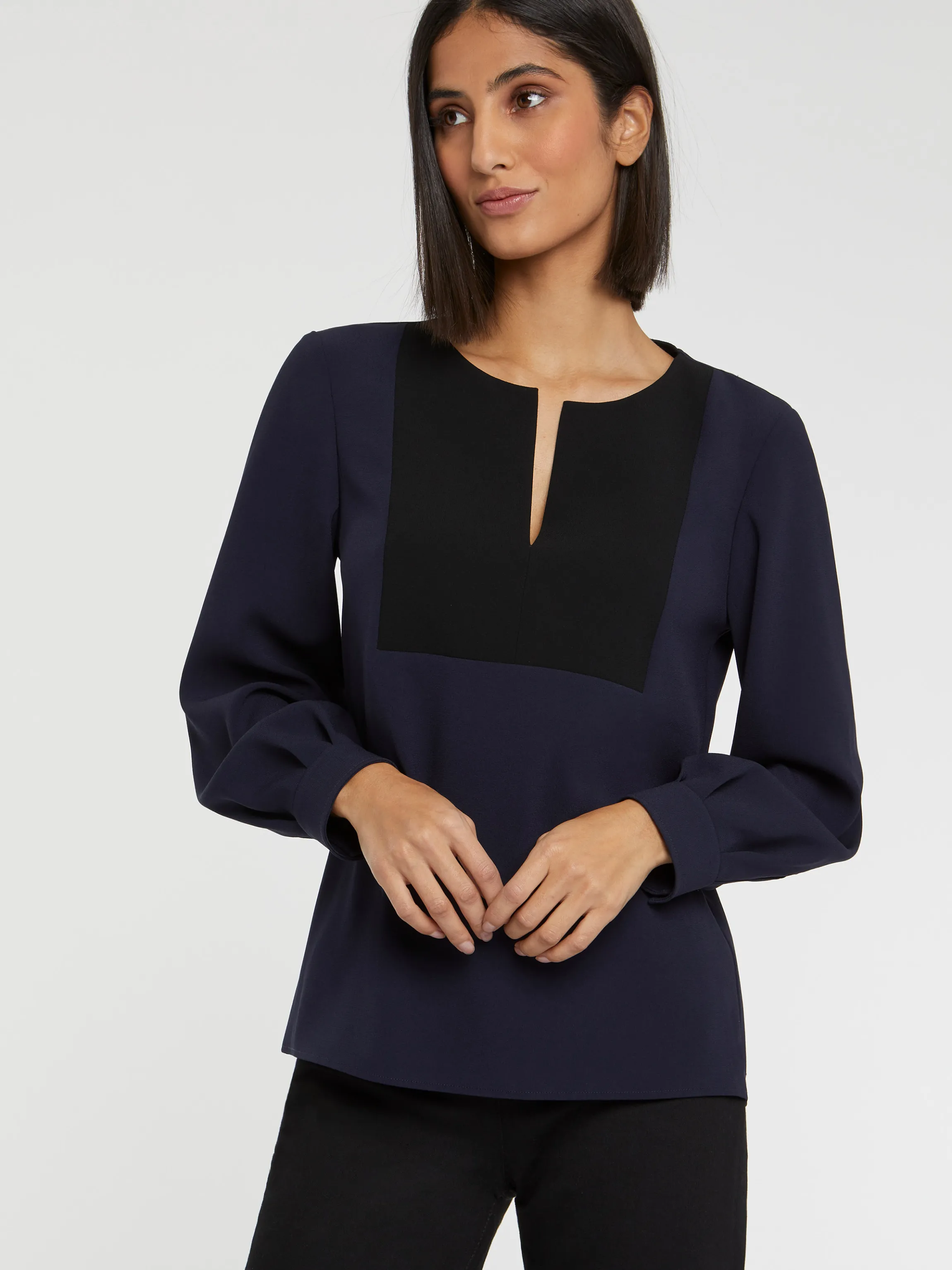 Sale Haut Bicolore En Tissu Crepe Femme Tops