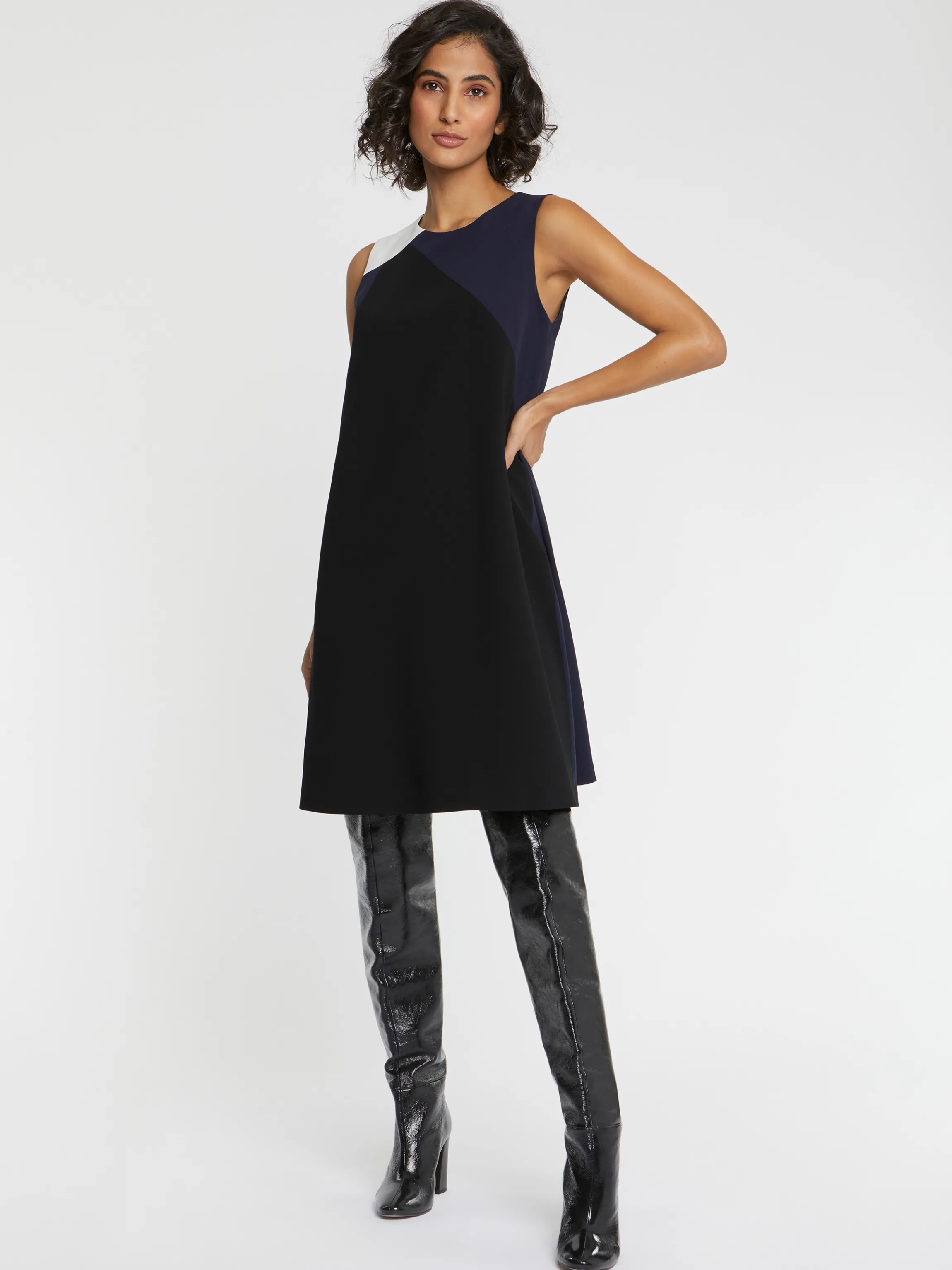 New Robe Courte Bicolore En Tissu Crepe Femme Robes